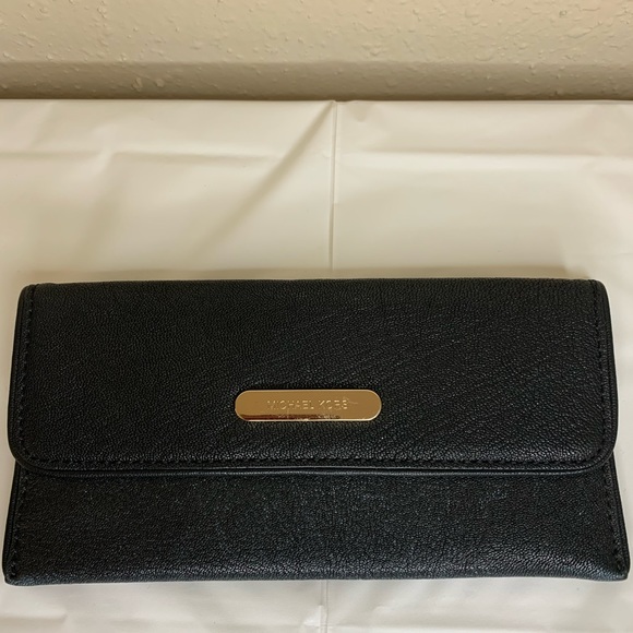 Michael Kors Handbags - Black Michael Kors Wallet